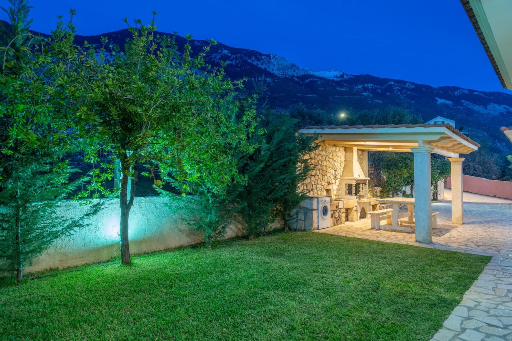 Eleftheria Apartments Vlachata Bagian luar foto