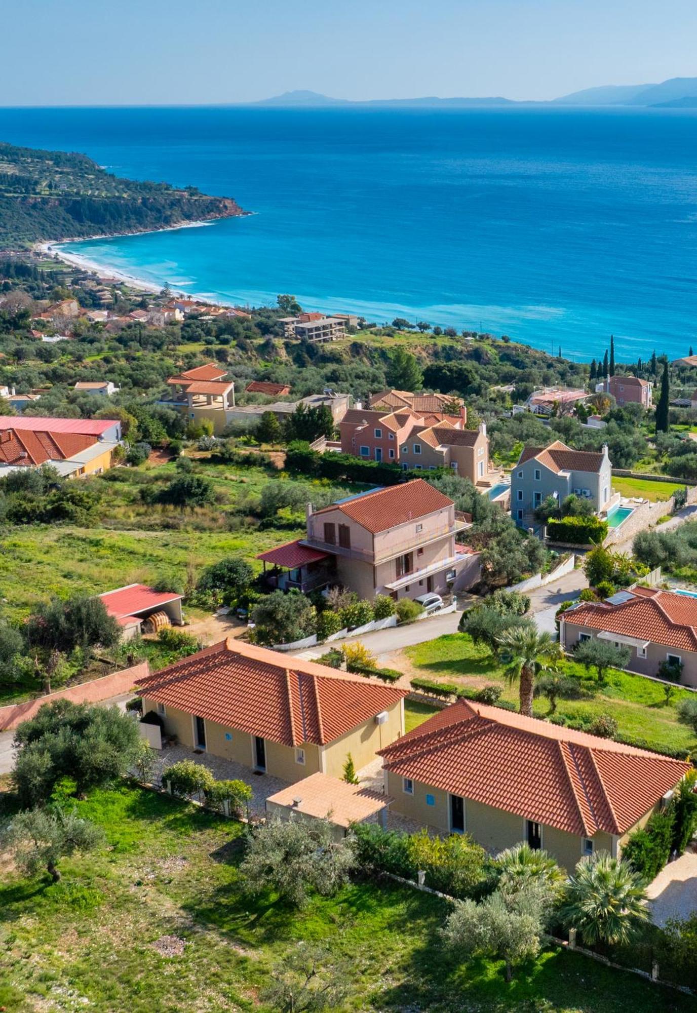 Eleftheria Apartments Vlachata Bagian luar foto