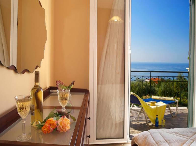 Eleftheria Apartments Vlachata Bagian luar foto