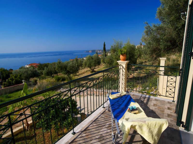 Eleftheria Apartments Vlachata Bagian luar foto